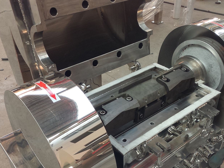 CSJ type coarse crusher